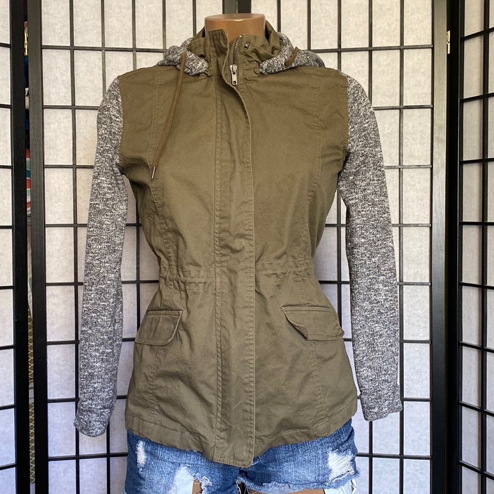 Love Tree Jacket -sz M